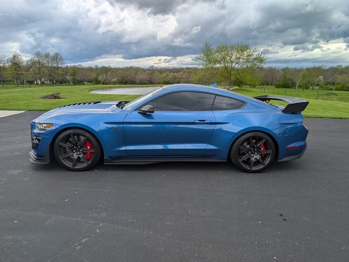 2021 Ford Mustang SHELBY GT500 - Picture 7 of 36