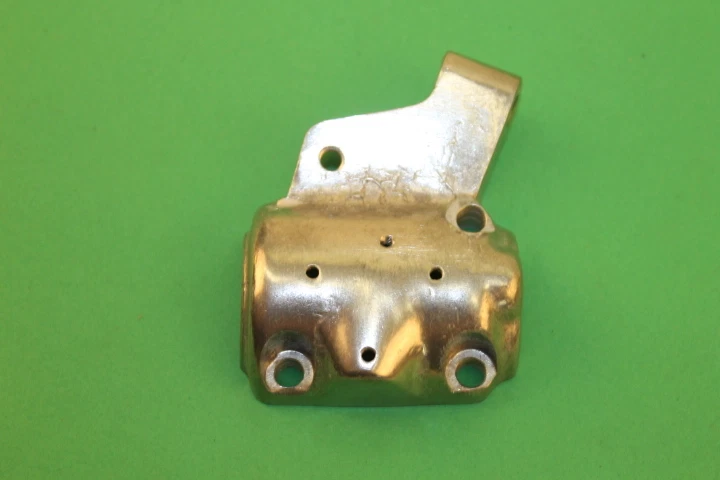 CAJA INTERRUPTOR KAWASAKI J1 J1T J1TL J1TRL, INFERIOR, DERECHA 46022-006 NOS Foto 4 de 4