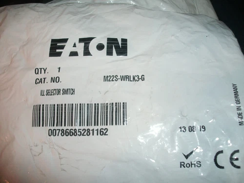 EATON M22S-WRLK3-G GREEN ILLUMINATED SELECTOR SWITCH - 10 AVAILABLE