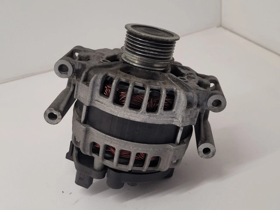 Alternador VOLKSWAGEN BEETLE 13-17 Bosch Fabricante 140 Amp 06K903023 Foto 4 de 4