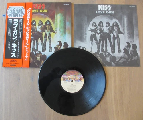 KISS LOVE GUN LP ORIGINAL 1977 JAPAN VINYL RECORD VIP-6435 w/ CHRISTINE 16 OBI