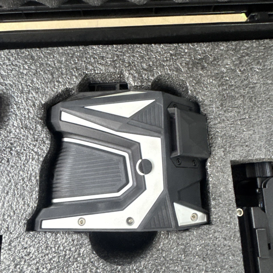 Laserliner X3-Laser Pro Kreuzlinien-Laser (036.800L) mit 2x Akku & L-BOXX - Bild 2 von 4