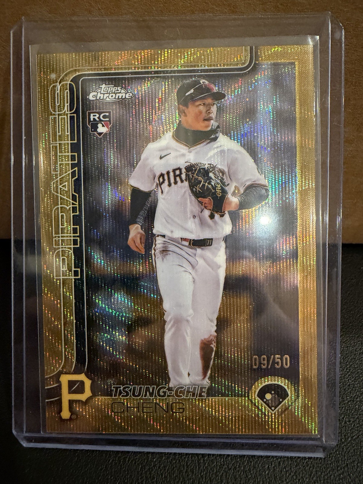 Topps 2025 Chrome Update Gold Rookie Tsung-Che Cheng Pirates #USC74 /50
