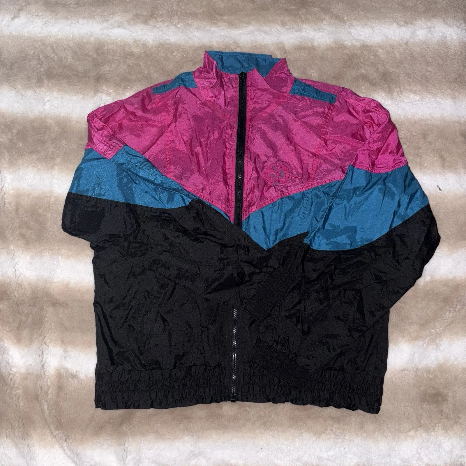PUMA Vintage 90s Windbreaker Size Medium 100% Nylon