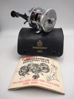 ABU GARCIA AMBASSADEUR Rare Vintage Fishing Baitcasting Reel w/ Case - 5500C