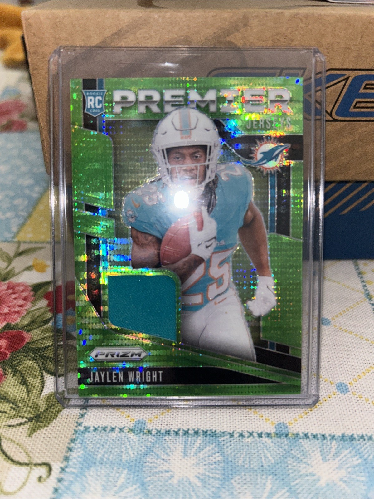 2024 Prizm Premier Jerseys Jaylen Wright #PJ-JWT Neon Green Pulsar  MEM, RC