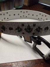 Womens Buckle Fleur-de-lis Studded Belt Size 32 In. White/Black