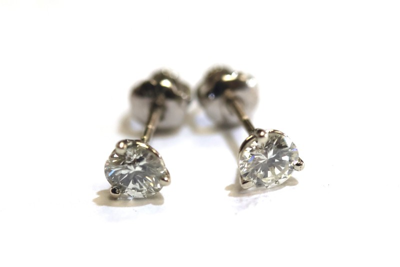 New GIA 14k white gold .70ct SI1 J round diamond Martini stud earrings screwback