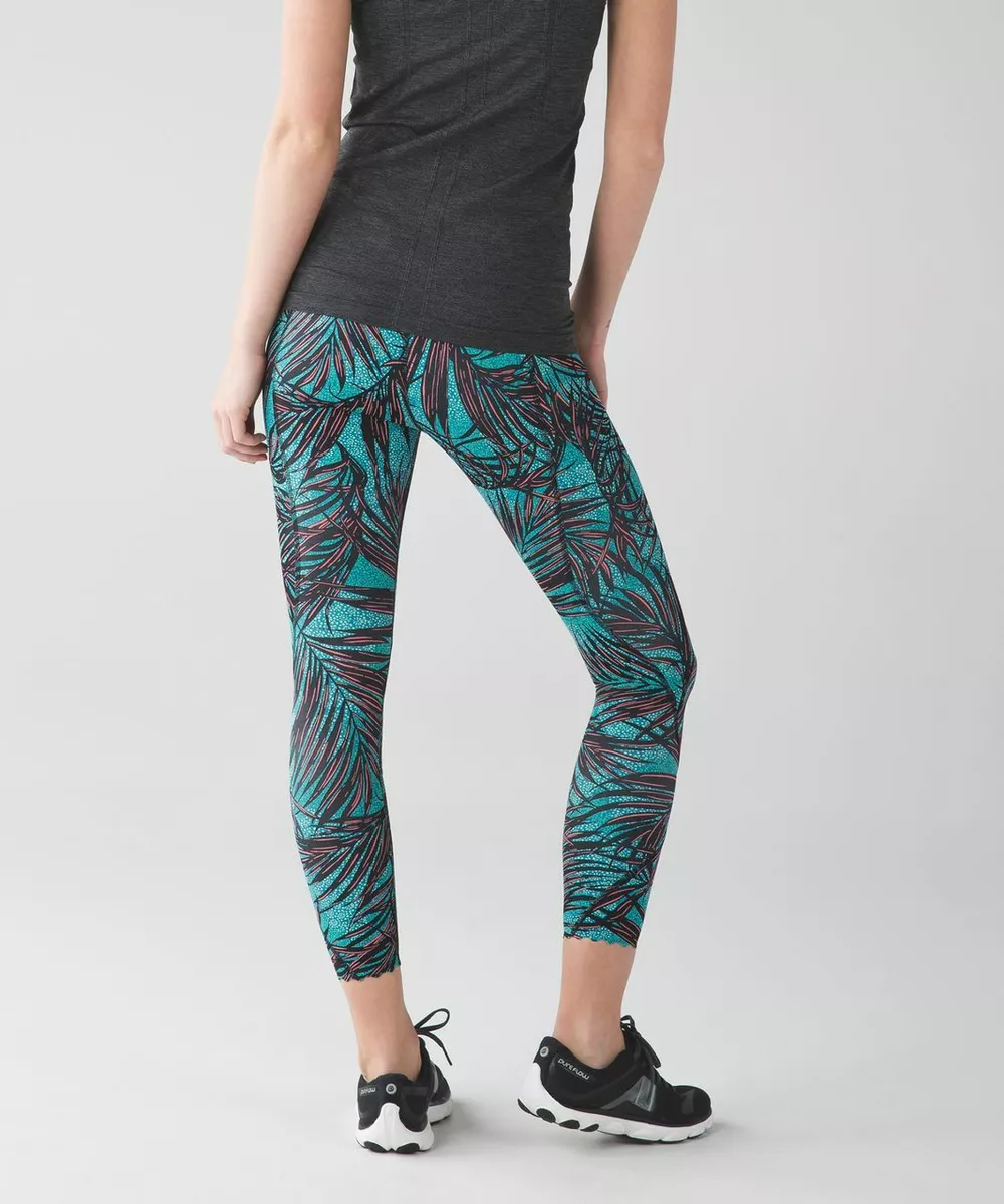 LULULEMON Tight Stuff Tight size 2/4 Palm Lace Tofino Teal Run Tights runs  small