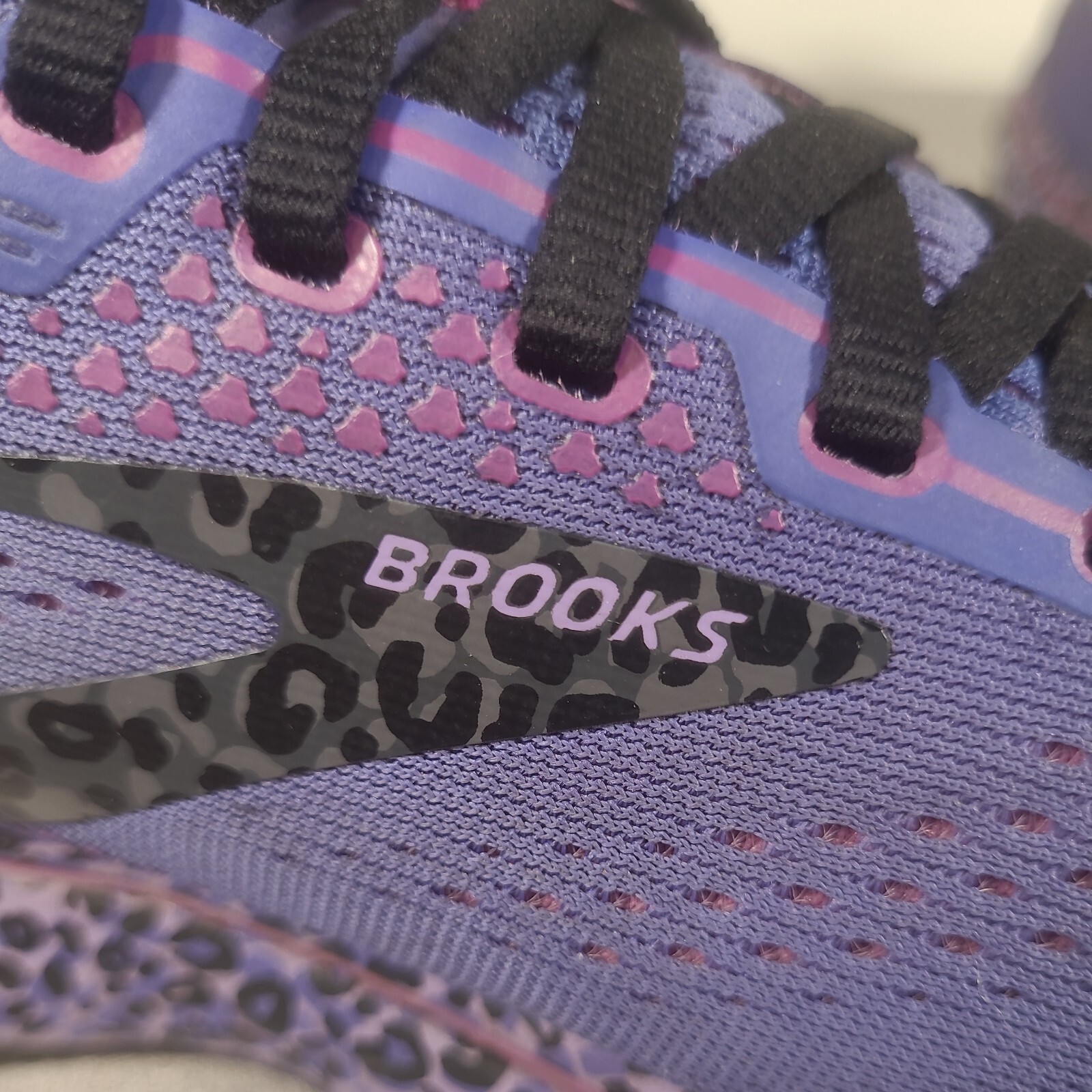 Size 9 5 Brooks Ghost 14 Electric Cheetah Run Wild Purple Black For Size 9 5 brooks ghost 14 electric cheetah run wild purple black for
