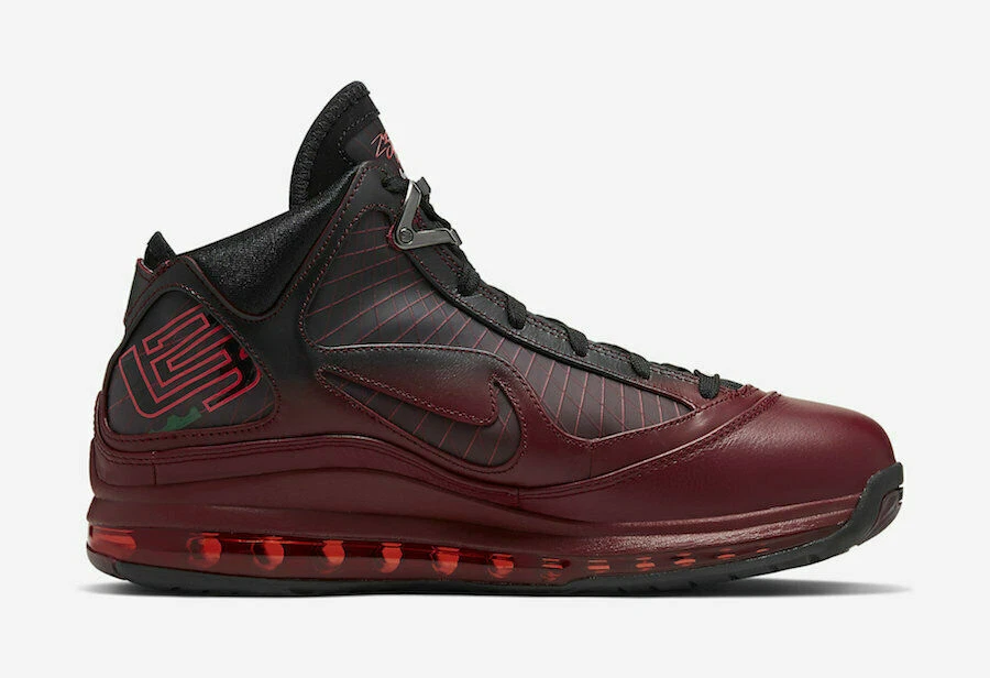 New In Box Nike Labron VII QS Black/Varsity Red M 10.5 W 12 Nike Air Max LeBron VII Retro QS Christmas 2019 for Sale  main image 3