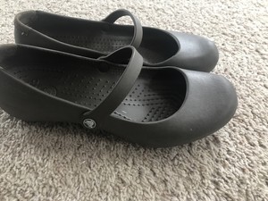 womens non slip crocs