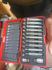 Mack Tool .Toque Socket Set.