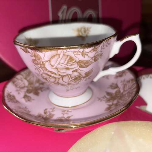 Royal Albert 100 Jahre Teetassen und Untertassen 10-teiliges Set 1950 bis 1990 - Bild 5 von 9