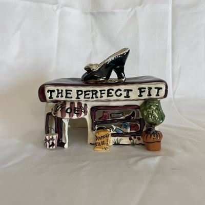 Blue Sky Clayworks The Perfect Fit Shoe Store Candle Votive Holder 2003 