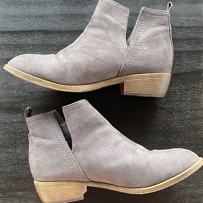 Women s 8.5 Ankle Bootie Brown Casual Comfort Block Heels