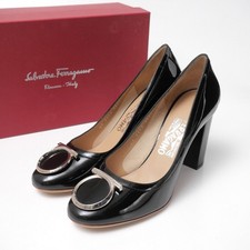 Unused item Salvatore Ferragamo pumps Size 9 C Gancini Enamel Chunky Heel Hi...