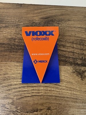Vioxx Merck Pharmaceutical Drug Rep 4  Chip Clip Note Holder Magnet