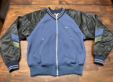 Nike Full Zip Jacket w/ 2 Front Zippered Pockets Women  s Size S 4-6 