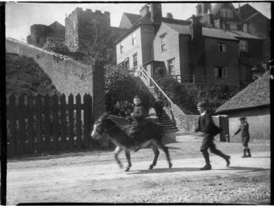 Ypres Castle Inn, Gungarden, Rye, Rother, East Sussex, 1905. A view- Old Photo