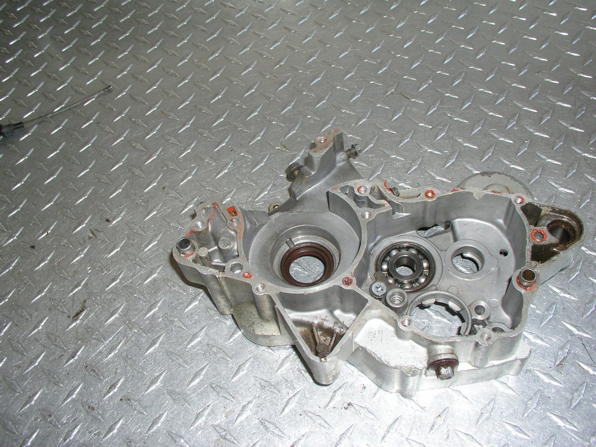 YZ125 YAMAHA 1990 YZ 125 90 ENGINE CASE RIGHT CRANKCASE CRANK | eBay