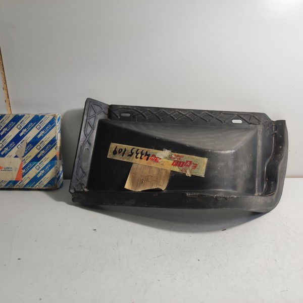 Rechtes Hinteres VerbindungsstüCk Fiat 126 P ÄGypten Original 4335109-image