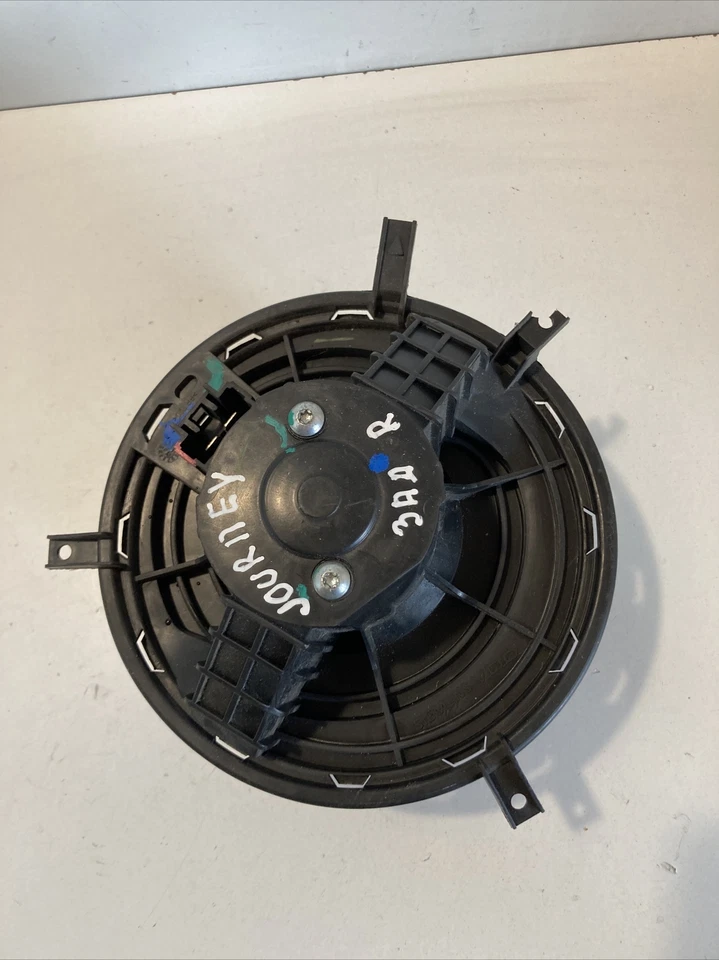 Dodge Journey Heater Blower Motor 518081401 Genuine 2.0 Crd 2010 - Image 2 of 4