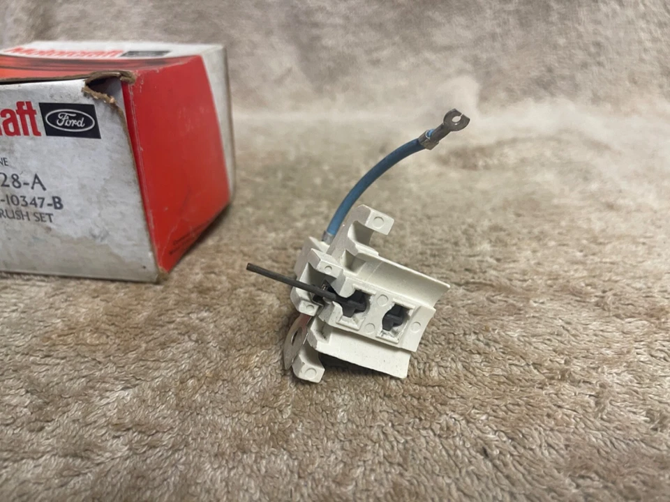 NOS FORD D2OZ-10347-B GB-128-A 1972-76 TORINO GRAN TORINO ALTERNATOR BRUSH - Image 3 of 4