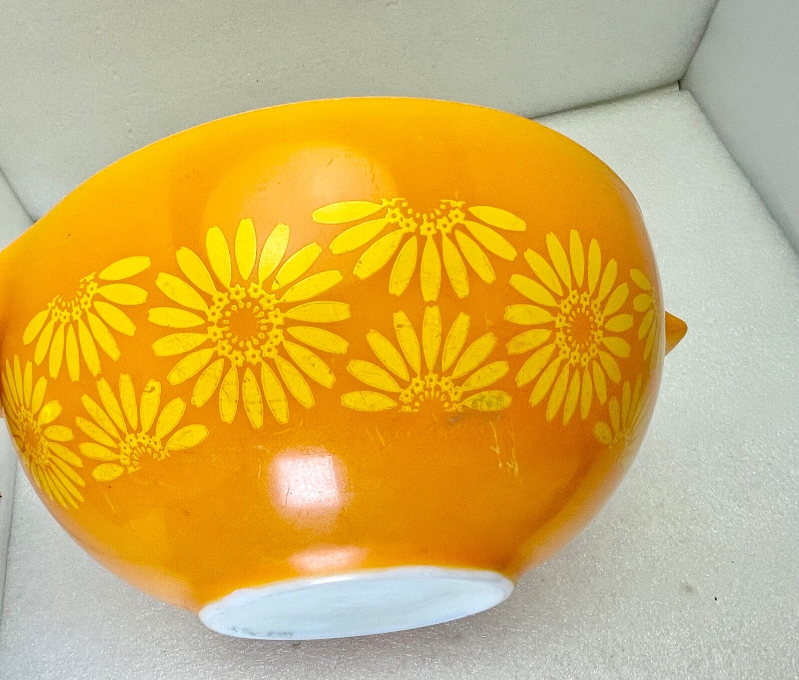 Vintage Pyrex Yellow/Orange Sunflower Daisy Cinderella Nesting Mixing