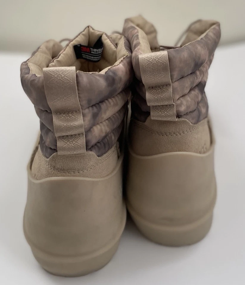 UGG Clásica Mini Bota con Cordones Clima Dune Gamuza Piel de Oveja Talla EE. UU. 10 Hombres Foto 3 de 4