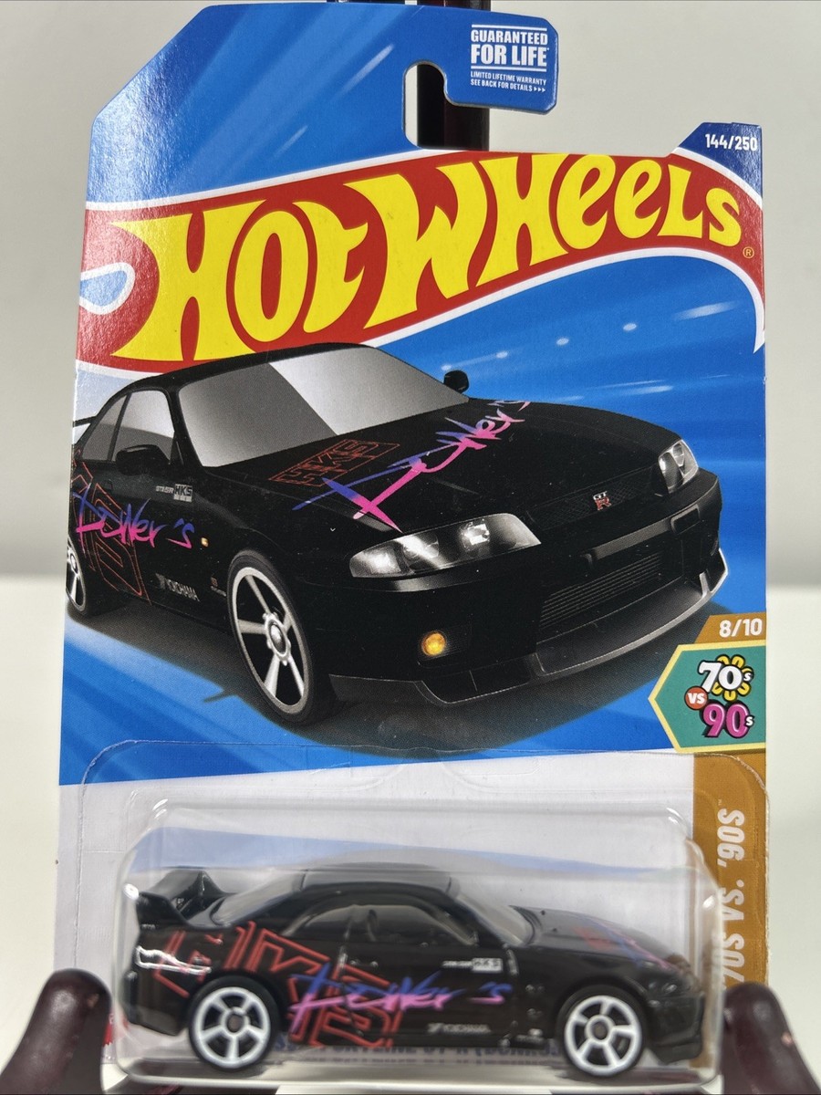 Hot Wheels Nissan Skyline GT-R 最後のタイムセール Amazon.com: Hot Wheels Nissan Skyline GT-R BNR34 Gran