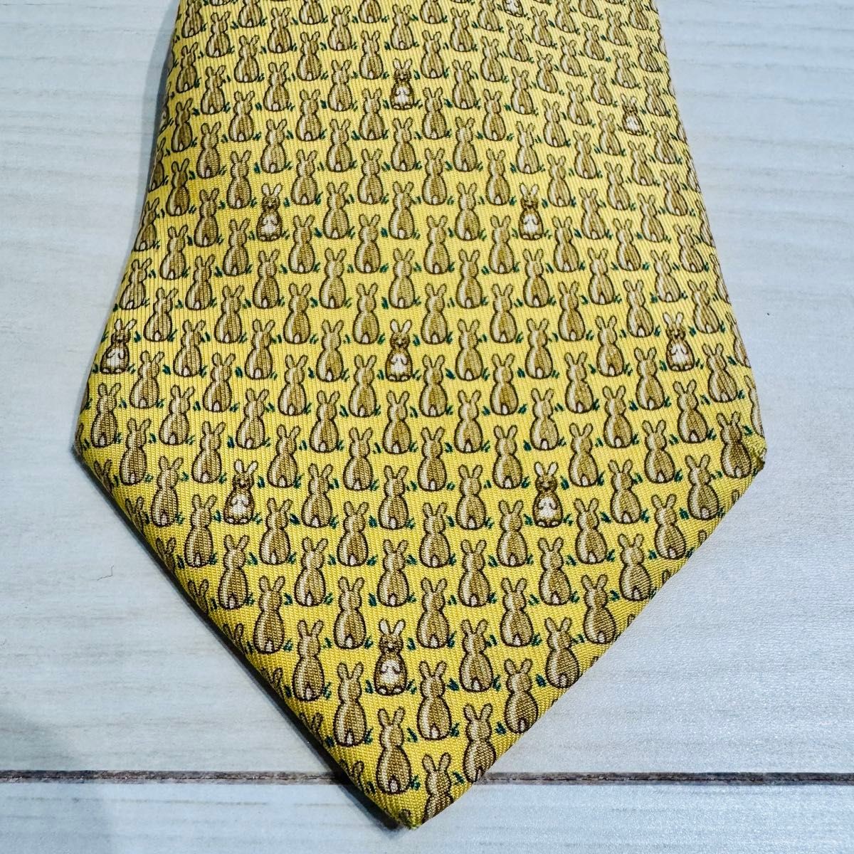 HERMES Tie 100 Silk Yellow Rabbit Pattern Business thumbnail 3