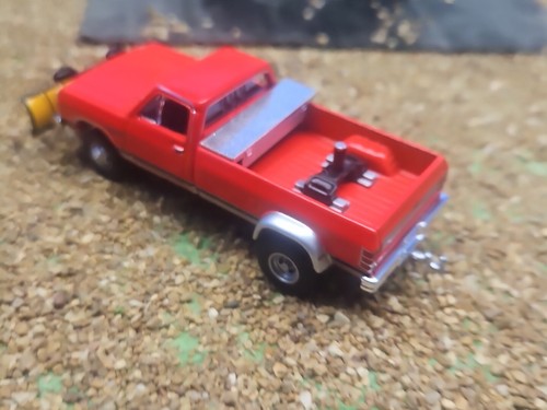 Custom lifted1/64 1989 Dodge RAM 1st Gen 4x4 TRUCK Snow Plow hitch & tow ertl - Picture 8 of 12