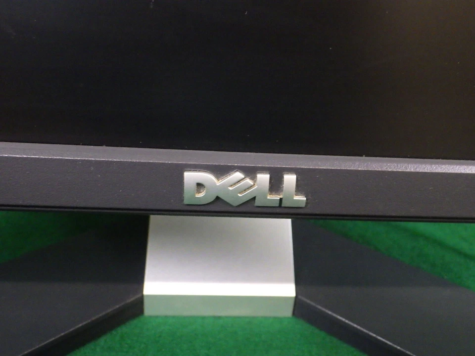 Dell E-Series E176FPf 17" Flat Panel LCD Monitor 1280x1024 5:4 VGA - Image 3 of 4