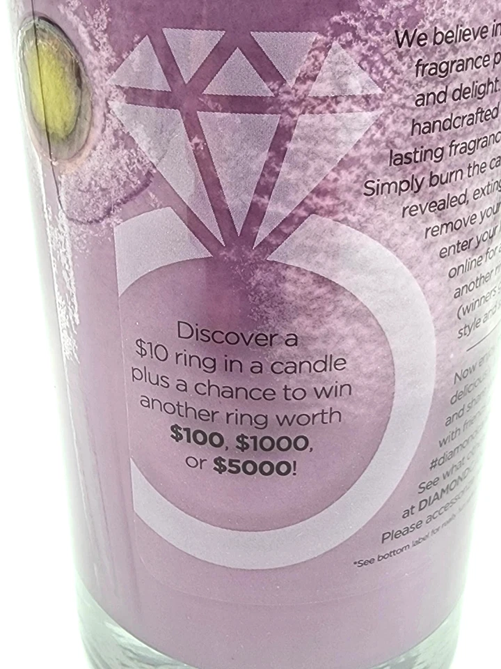 DIAMOND CANDLES Lavanda Encaje Púrpura Vaso Grande Pilar Tarro ANILLO Vela 21 OZ Foto 4 de 4