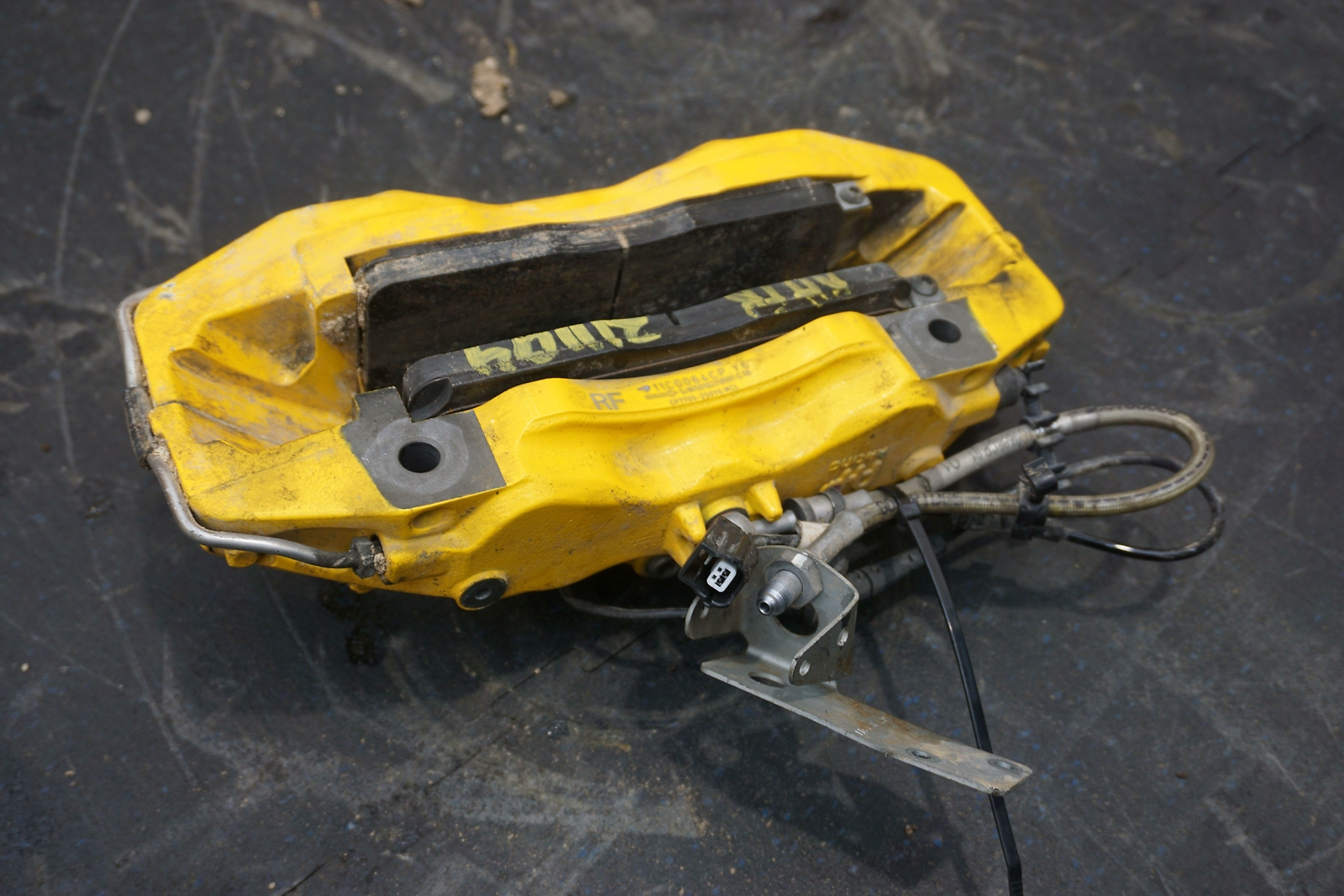 Front Right Passenger Brake Caliper Yellow 11C0064CP McLaren 650s Spider 2016