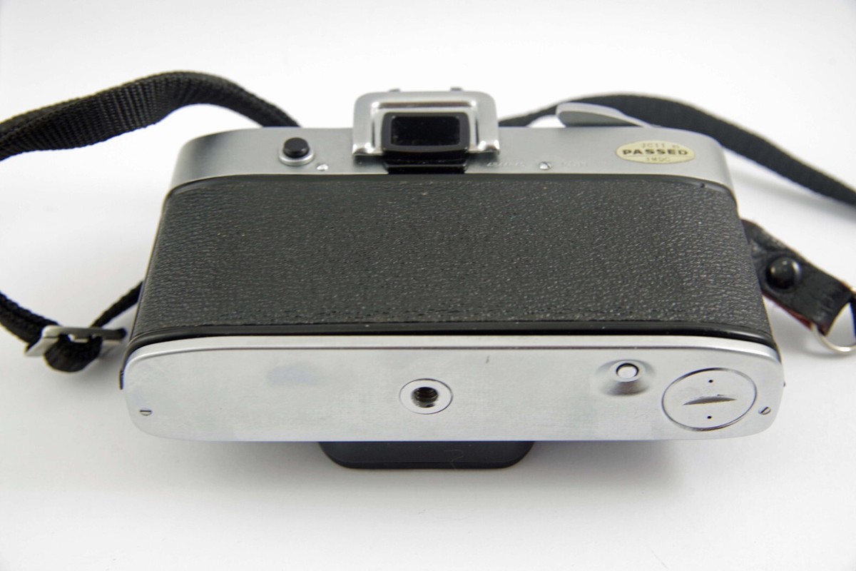 Yashica J-7 35mm SLR Camera Body | eBay