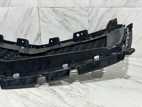 2020-2024 CADILLAC XT5 GRILLE ASSEMBLY OEM FRONT BUMPER GRILL 84724566 - Picture 18 of 24