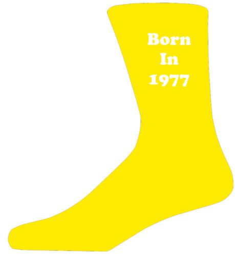 Né en 1977 sur chaussettes jaunes, super cadeau d'anniversaire - Photo 1/1