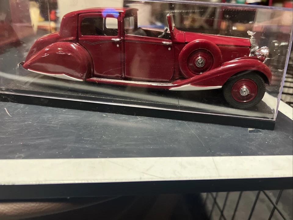 Danbury Mint 1938 Rolls Royce Phantom III (read) - Image 4 of 4