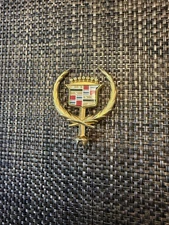 Vintage Genuine Cadillac Gold Wreath & Crest Hood Ornament Emblem – Gold Tone
