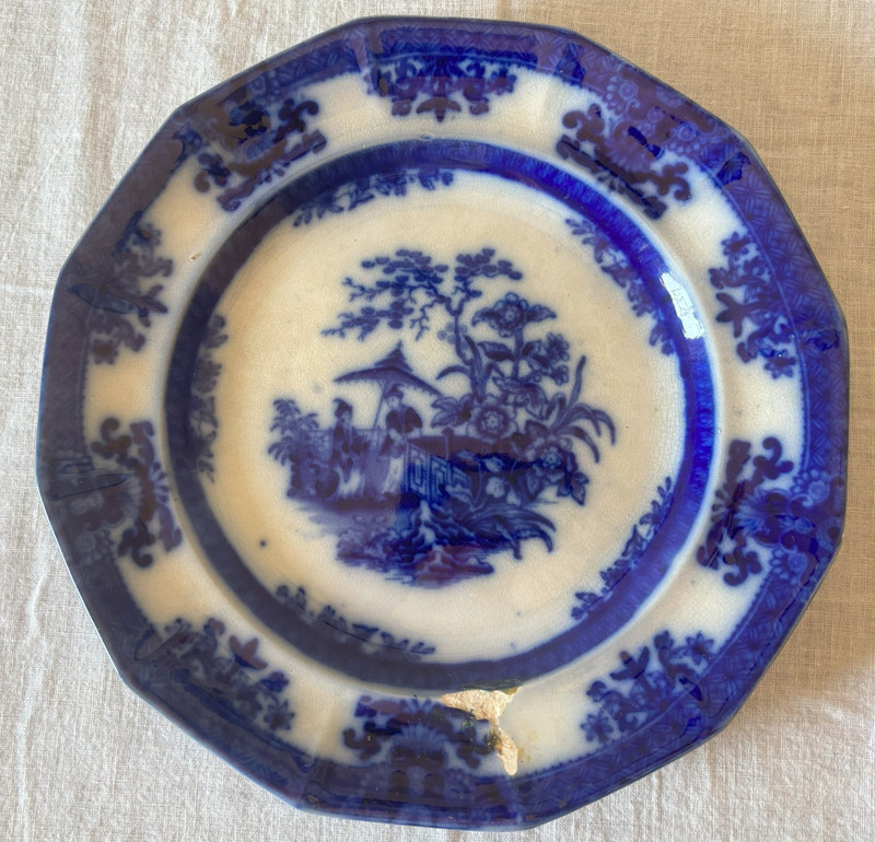Antique Davenport “AMOY” Blue & White Transferware Plate –10 3/8"– c. 1840–1860