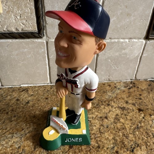 Atlanta Braves Autozone Chipper Jones 2001 Bobble NIB - Picture 3 of 8