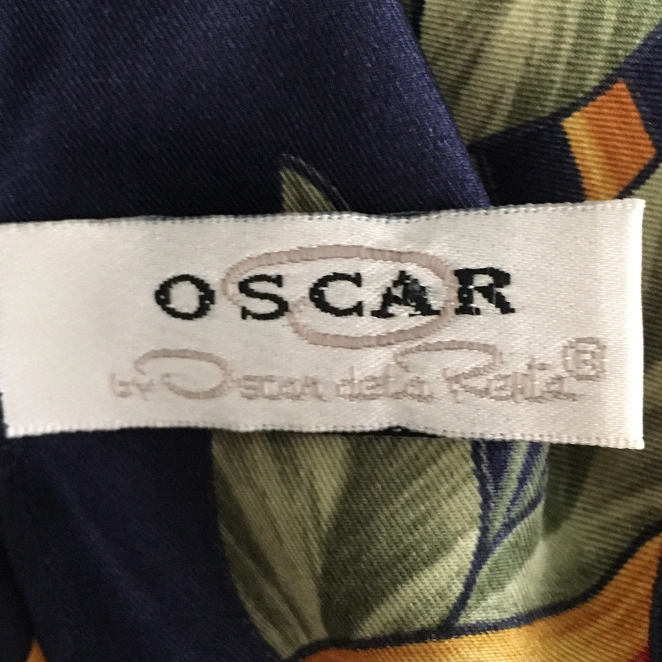 Cachecol Oscar de la Renta férias folha de azevinho bagas inverno 100% seda quadrado 35" - Imagem 3 de 4