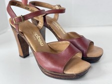 Vintage 70s California Magdesians Brown Leather Wooden Heel Sandals Shoes 6.5