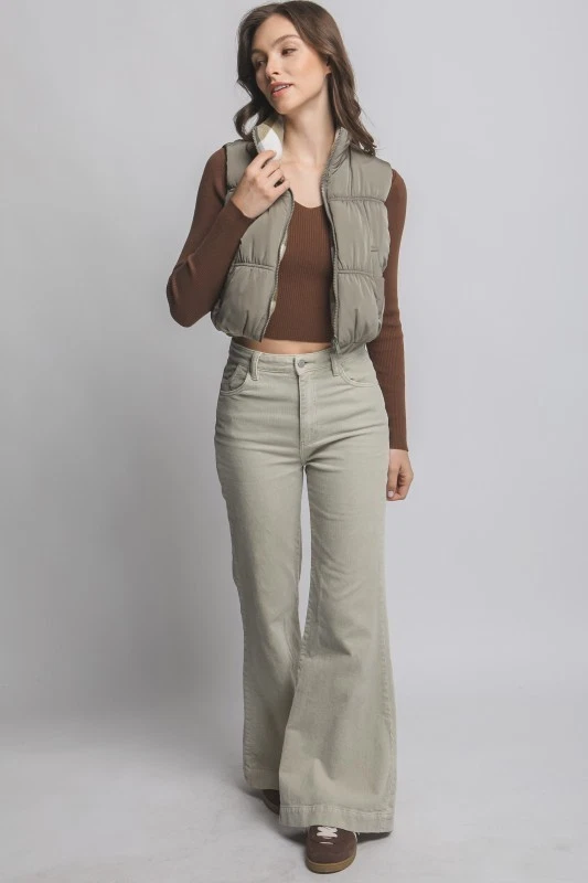 NWT Love Tree Women’s SMALL Reversible Puffer Vest -Olive Stone Full Zip Pockets - Image 3 of 4