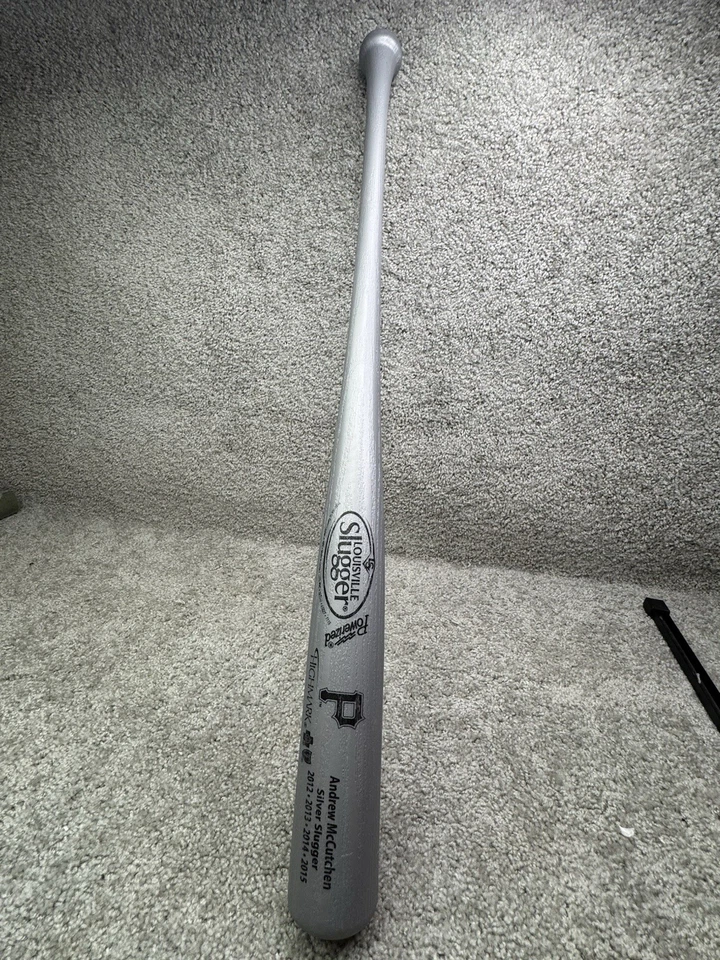 Andrew McCutchen Pittsburgh Pirates 2016 Silver Slugger murciélago de plástico firmado leer Foto 3 de 4