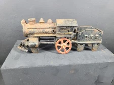 MINATURE ~ TOY CAST IRON STEAM ENGINE LOCOMOTIVE WITH COAL TENDER  
