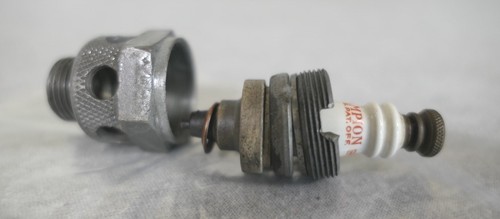 Vintage Red Champion #4 Harley Davidson Knucklehead Flathead Spark Plug USA - Picture 6 of 11