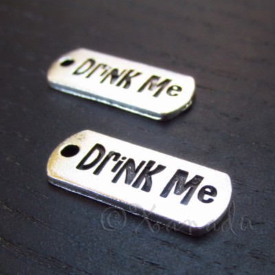 Drink Me Charms 21mm Alice In Wonderland Pendants C9498 - 10, 20 Or 50PCs
